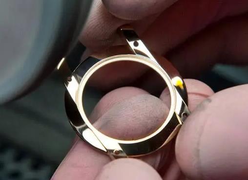 夏天如何对理查德米勒手表进行保养？